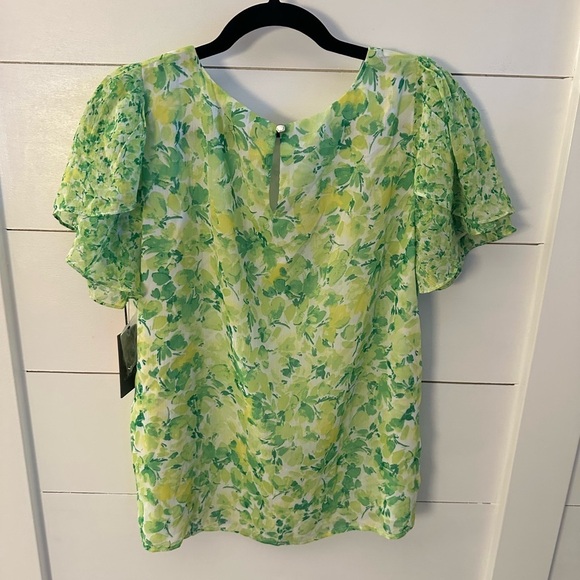 VINCE CAMUTO Woman Blooming Brights Emerald floral ruffle sleeve blouse NWT M - Picture 3 of 14